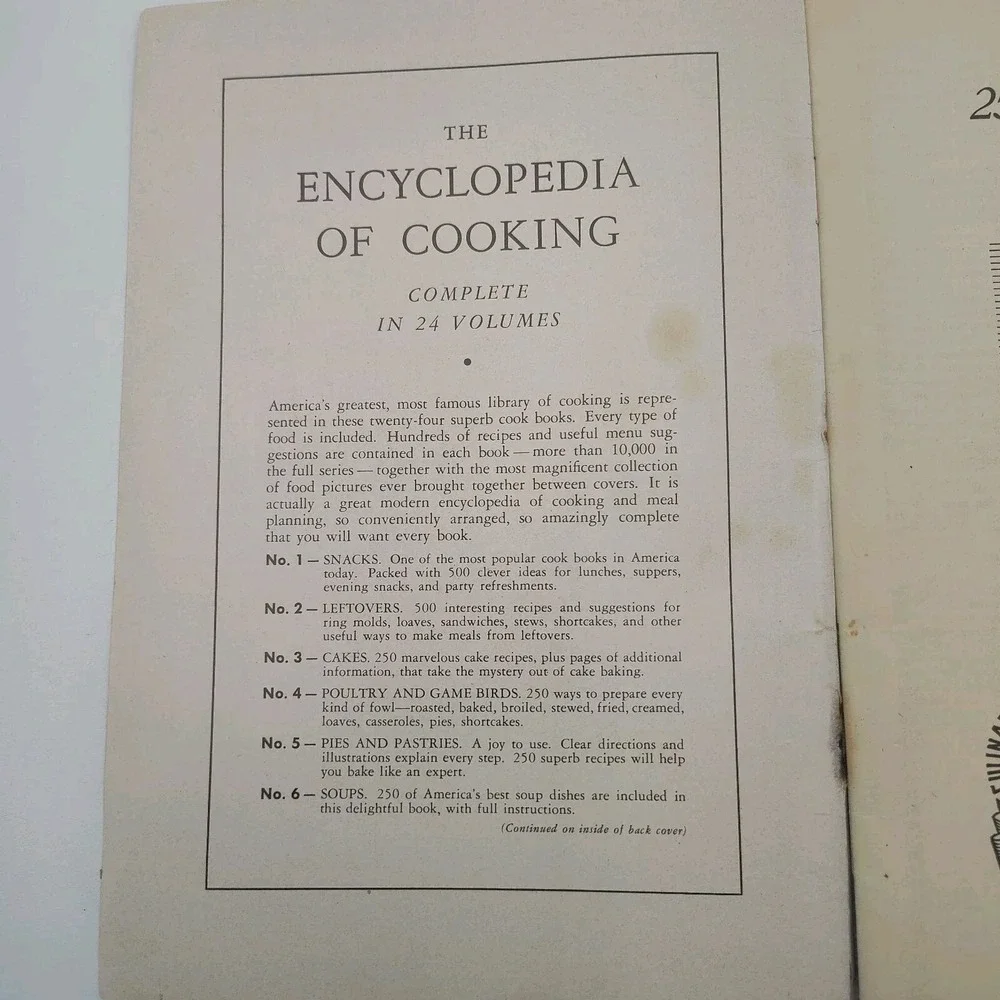 1953 RECIPES COOKBOOK Book 250 Ways to Serve Fresh Vegetables SEE B38.1GA000